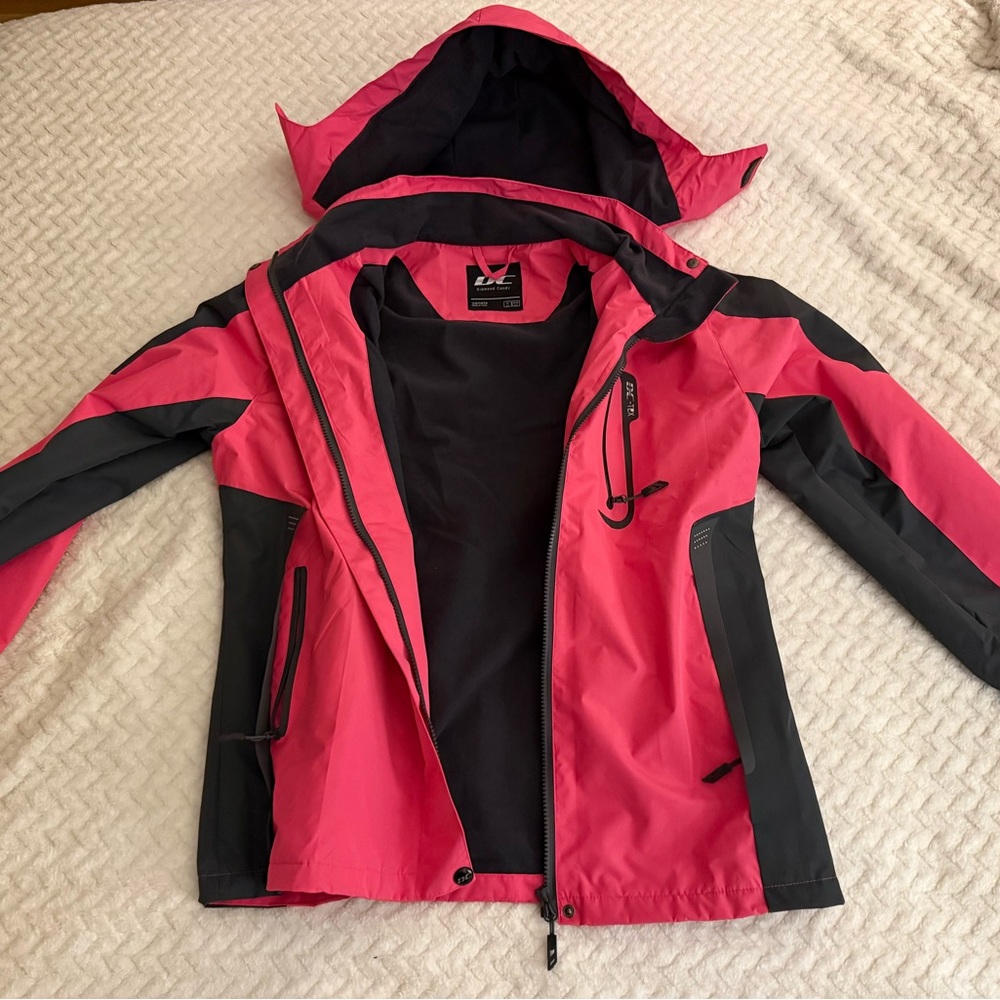 Women’s Diamond Supply Co. Fuchsia & Black Rain Jacket, Size M